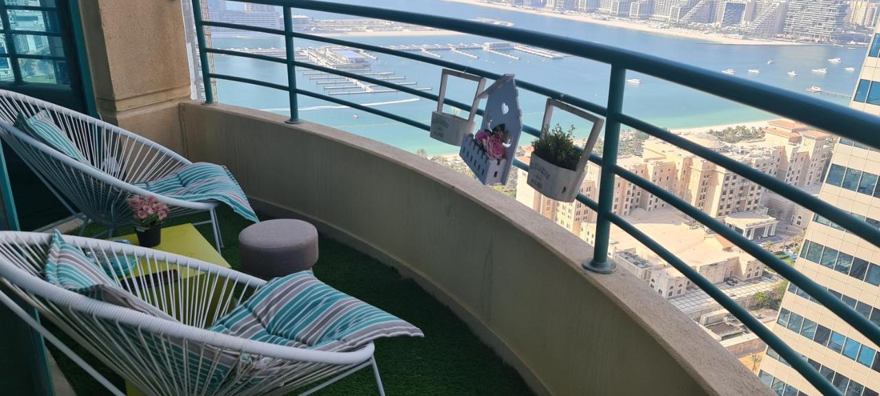 Green Sky Hostel Dubai Exterior photo