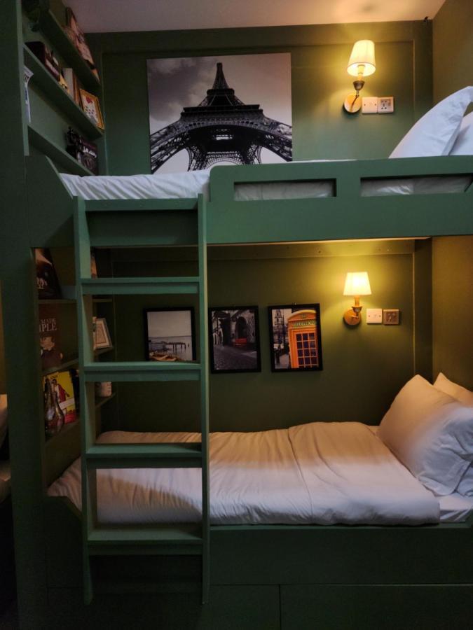 Green Sky Hostel Dubai Exterior photo